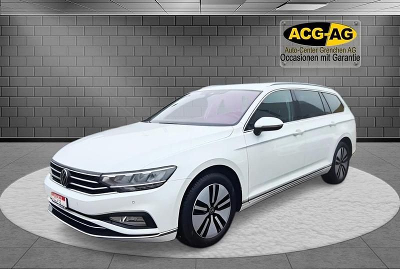 Gebraucht VW Passat Elegance 150 PS (110 kW) 2022 Kombi