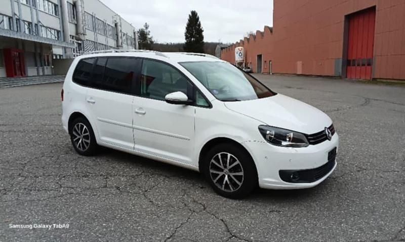 Gebraucht VW Touran Trendline 140 PS (102 kW) 2012 Van / Kleinbus