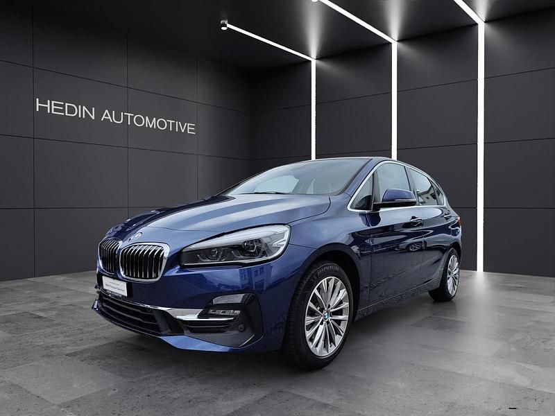 Blau Gebraucht 2018 BMW 218 Active Tourer Luxury Line Van / Kleinbus | CHF 19’900 (Fairer Preis) - Bild 1/4