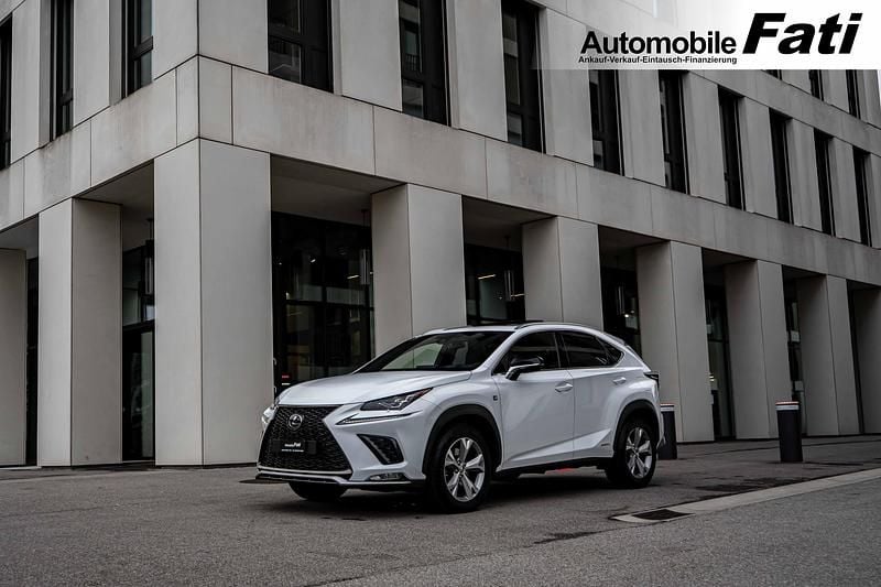 Gebraucht Lexus NX300h E-FOUR 197 PS (144 kW) 2019 SUV