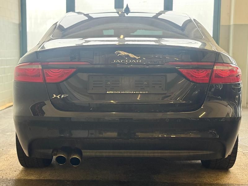 Gebraucht Jaguar XF Prestige 180 PS (132 kW) 2016