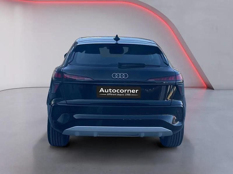 Neu Audi Q3 Sportback 150 PS (110 kW) 2026 Schwarz SUV