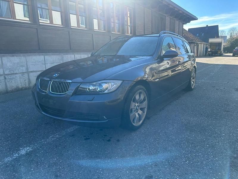 Gebraucht BMW 320 163 PS (119 kW) 2007 Kombi