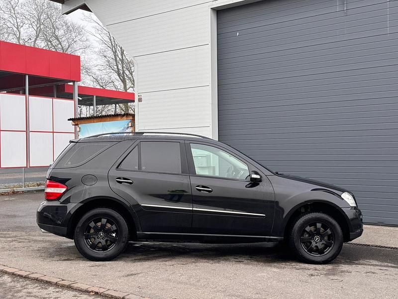 Gebraucht Mercedes ML320 224 PS (164 kW) 2006 SUV