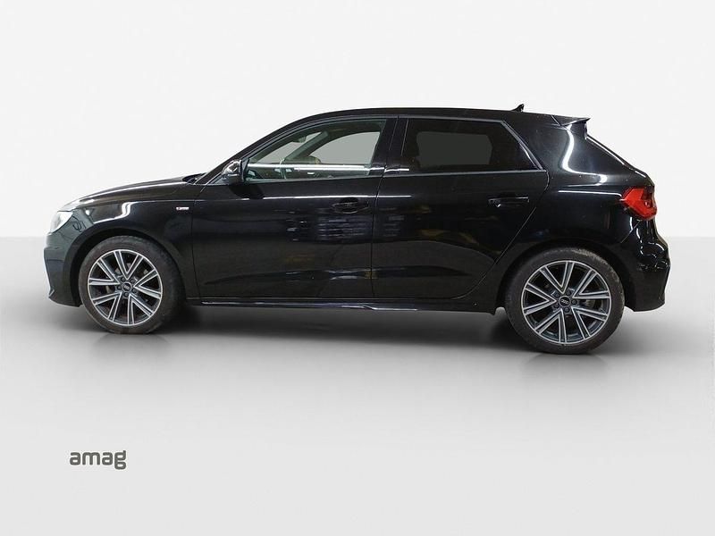 Gebraucht Audi A1 Sportback Attraction 110 PS (80 kW) 2021 Mythosschwarzmythosschwarz Kleinwagen