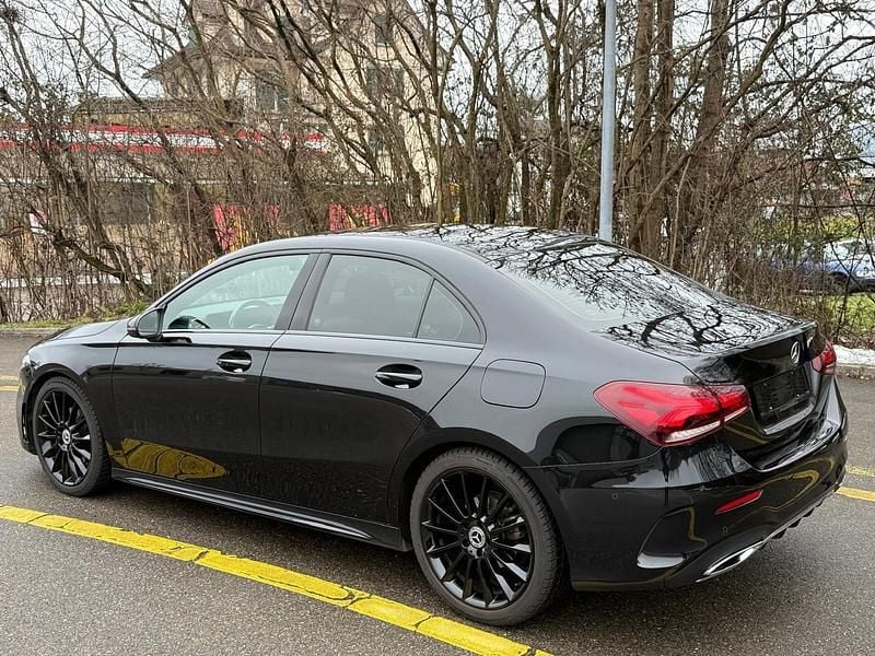 Gebraucht Mercedes A180 116 PS (85 kW) 2019