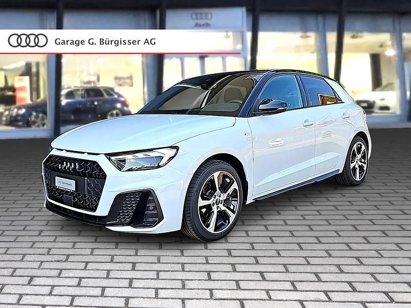 Weiss Gebraucht 2025 Audi A1 Sportback Attraction Kleinwagen | CHF 37’370 - Bild 1/4