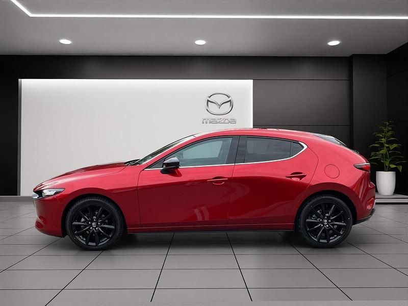 Neu Mazda 3 Homura-Line 186 PS (136 kW) 2025 Rot Kleinwagen