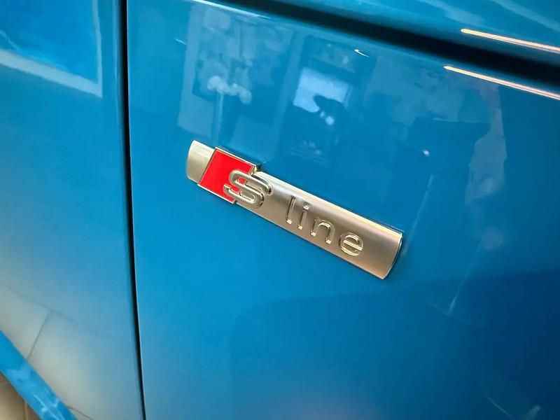 Gebraucht Audi TT 245 PS (180 kW) 2025 Blau Cabrio