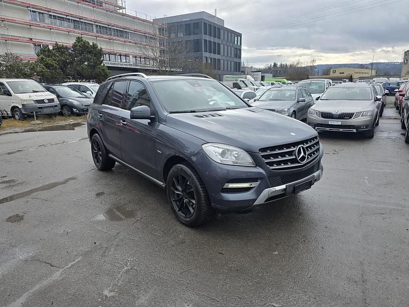 Gebraucht Mercedes ML350 Edition 258 PS (189 kW) 2012 SUV