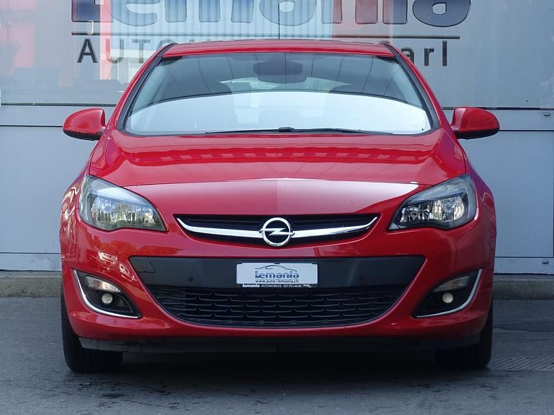 Gebraucht Opel Astra Sport 180 PS (132 kW) 2013