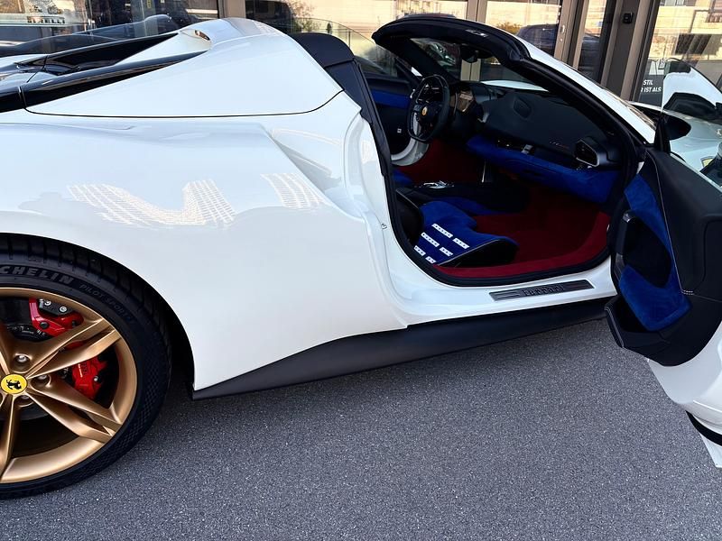 Neu Ferrari 296 830 PS (610 kW) 2025