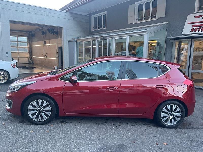 Gebraucht Kia Ceed 120 PS (88 kW) 2016 Kleinwagen