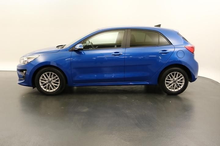 Gebraucht Kia Rio 100 PS (73 kW) 2023 Blau Limousine