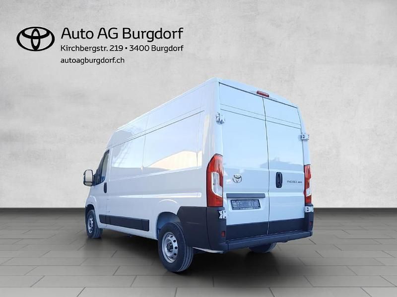 Neu Toyota Proace 120 PS (88 kW) 2026 Van / Kleinbus