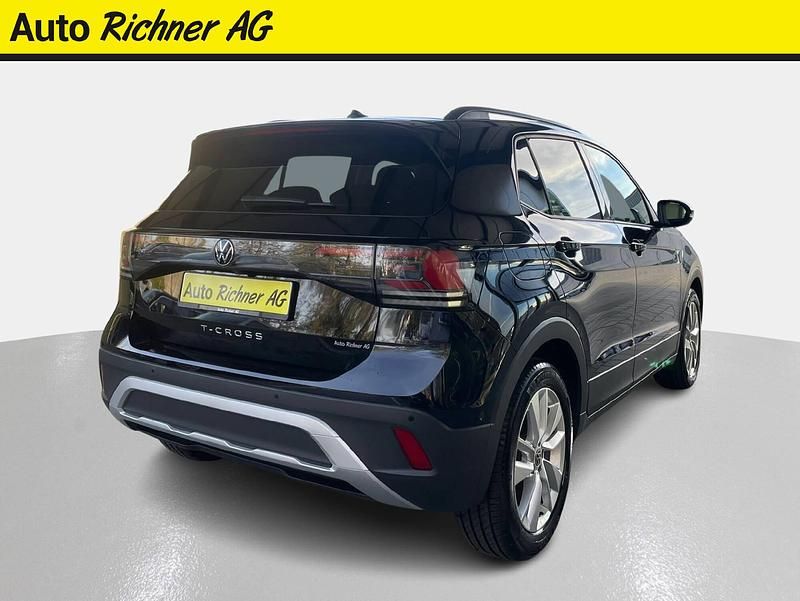Gebraucht VW T-Cross Life 115 PS (84 kW) 2024 SUV