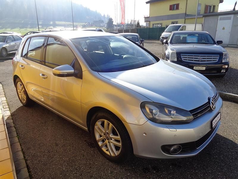 Gebraucht VW Golf VI Team 122 PS (89 kW) 2010 Kleinwagen