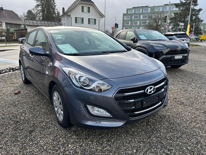 Gebraucht Hyundai i30 100 PS (73 kW) 2017 Kombi