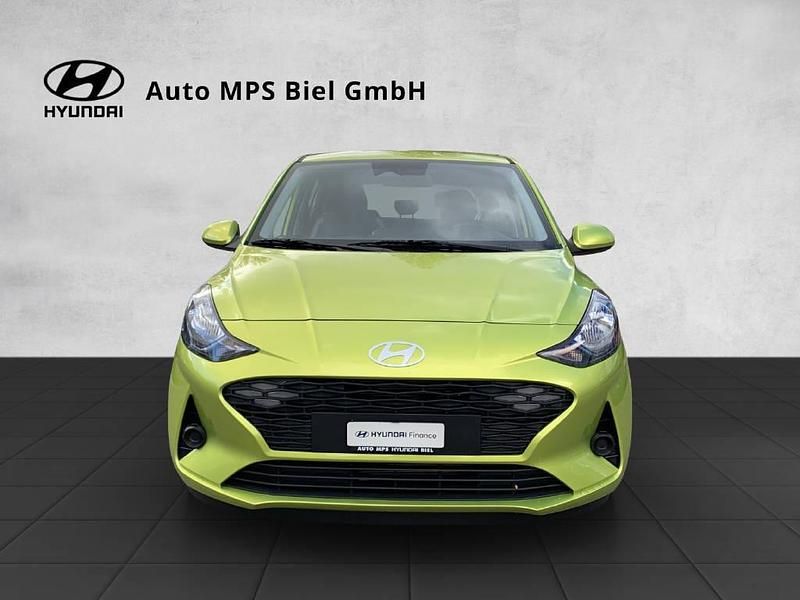 Neu Hyundai i10 63 PS (46 kW) 2025 Gelb Kleinwagen