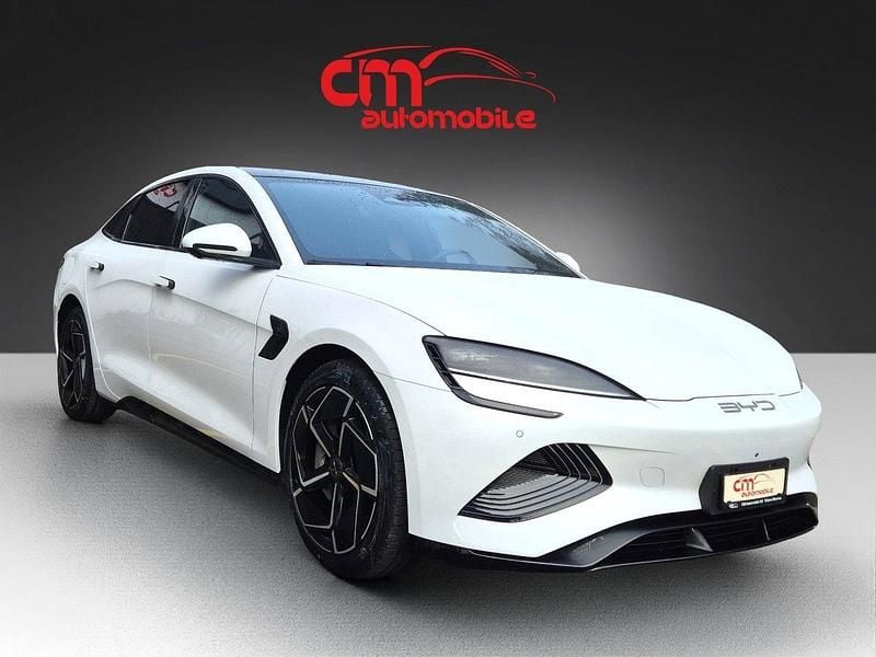 Neu BYD Seal Design 226 kW (308 PS) 2025 Weiss Limousine