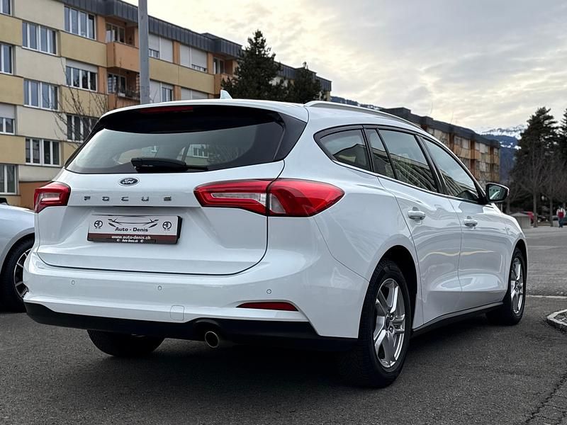 Gebraucht Ford Focus Cool & Connect 120 PS (88 kW) 2021 Kombi