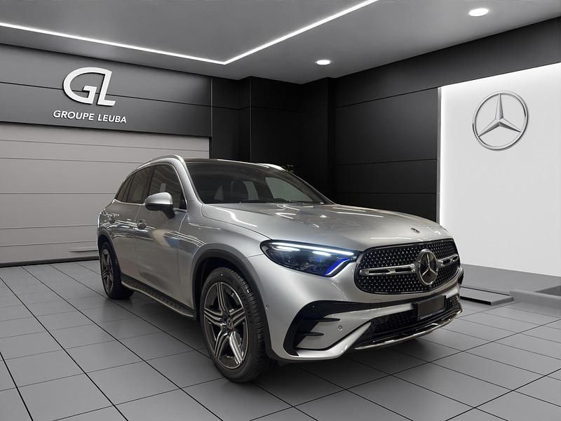 Grau Neu 2025 Mercedes GLC220 SUV | CHF 81’900 - Bild 1/4