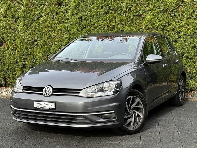 Gebraucht VW Golf VII Comfortline 125 PS (91 kW) 2018 Limousine