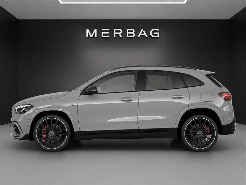 Neu Mercedes GLA35 AMG AMG 306 PS (225 kW) 2025 SUV