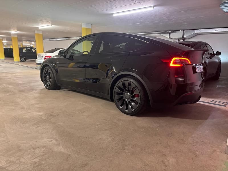 Gebraucht Tesla Model Y Performance 392 kW (534 PS) 2024 SUV