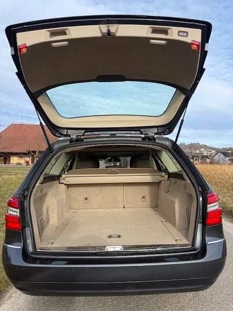Gebraucht Mercedes E250 204 PS (150 kW) 2012