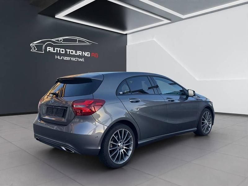 Gebraucht Mercedes A200 Urban 156 PS (114 kW) 2017 Limousine