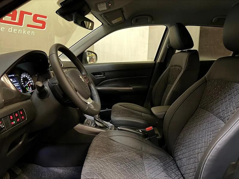 Neu Suzuki Vitara 110 PS (80 kW) 2025 Weiss SUV