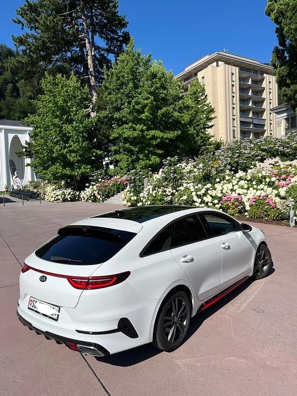 Gebraucht Kia ProCeed 204 PS (150 kW) 2021 Kleinwagen
