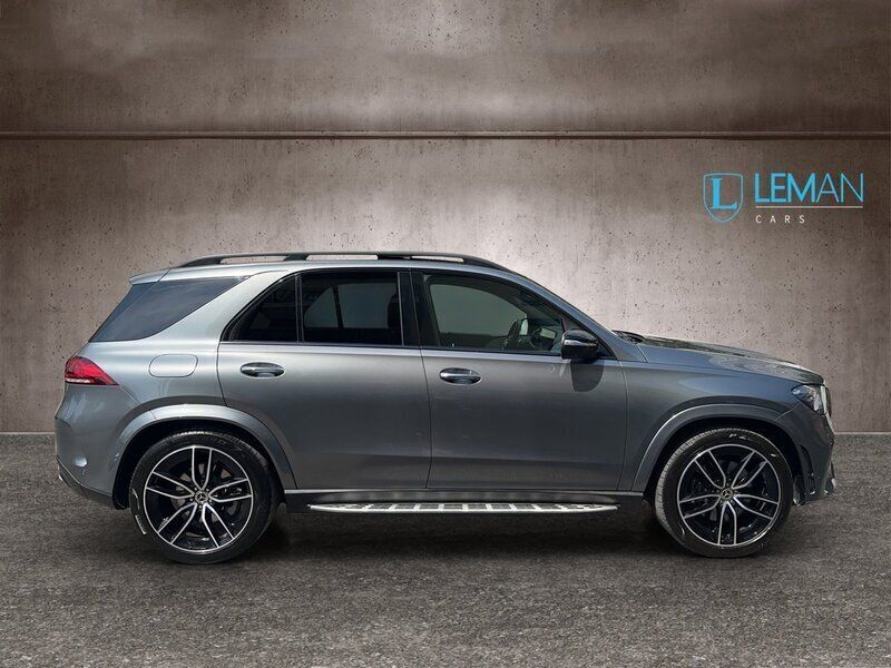 Gebraucht Mercedes GLE300 AMG line 245 PS (180 kW) 2020 SUV
