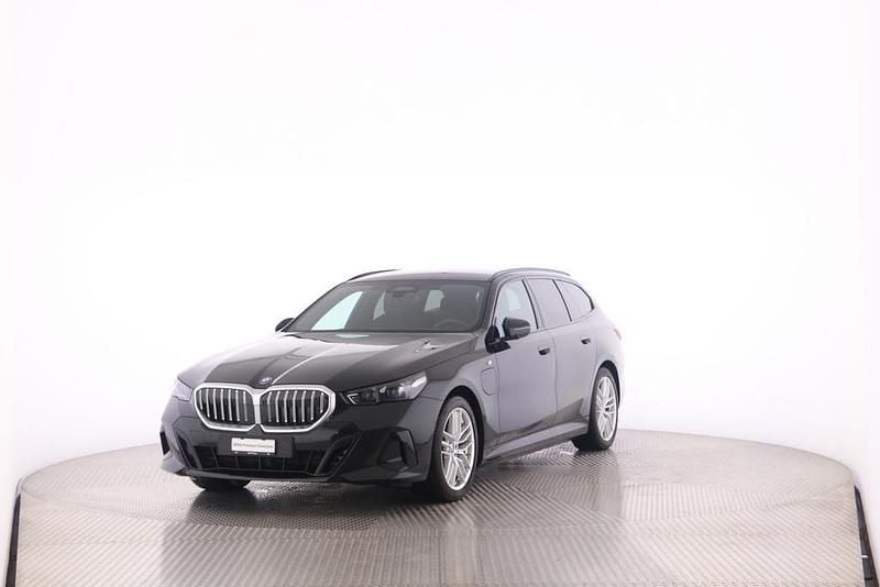 Schwarz Gebraucht 2025 BMW 530e Comfort Edition Kombi | CHF 59’900 - Bild 1/4