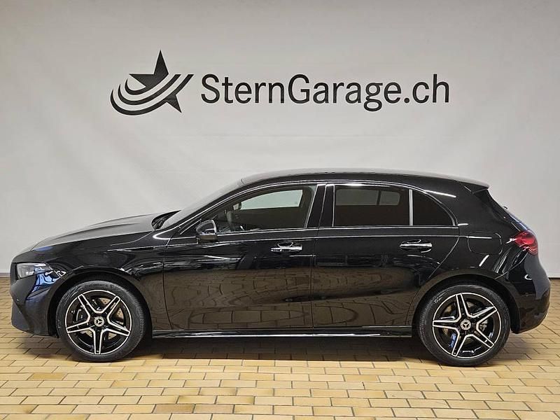 Neu Mercedes A250 AMG line 218 PS (160 kW) 2025 Schwarz Limousine