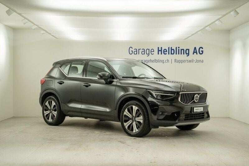 Schwarz Gebraucht 2022 Volvo XC40 Core SUV | CHF 37’900 (Fairer Preis) - Bild 1/4