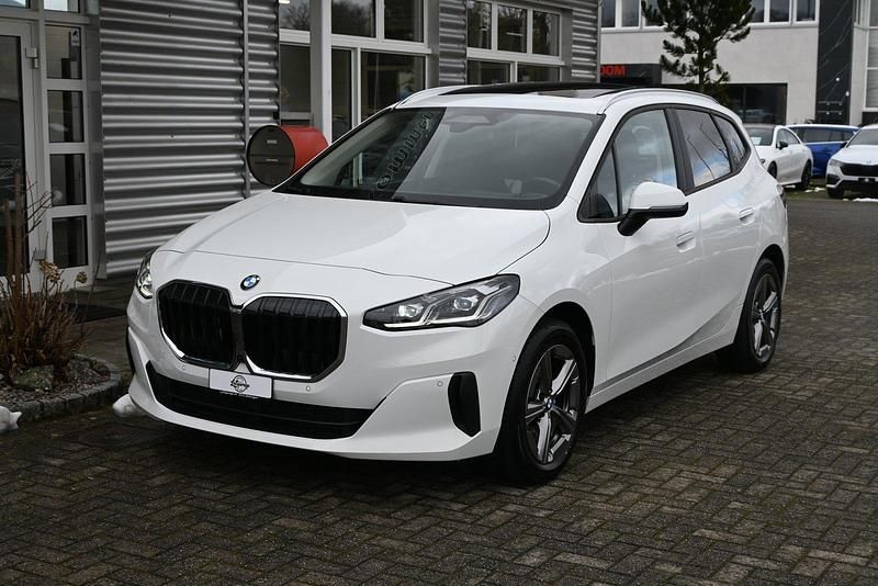 Gebraucht BMW 223 Active Tourer Performance 197 PS (144 kW) 2023 Van / Kleinbus