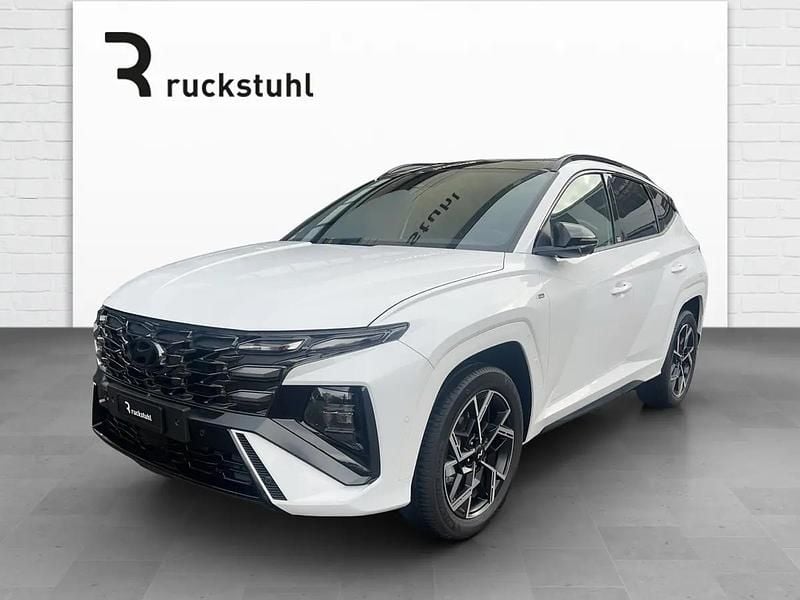 Weiss Neu 2025 Hyundai Tucson N Line SUV | CHF 50’350 (Etwas zu teuer) - Bild 1/4
