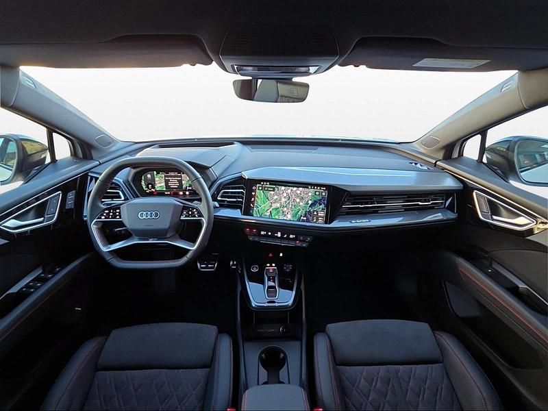 Gebraucht Audi Q4 e-tron Ambiente 210 kW (286 PS) 2025 Weiss SUV