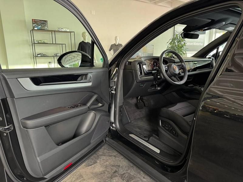 Gebraucht Porsche Cayenne 470 PS (345 kW) 2025 SUV