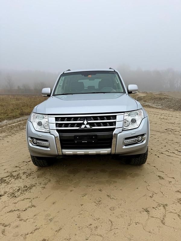 Gebraucht Mitsubishi Pajero 190 PS (139 kW) 2017 SUV