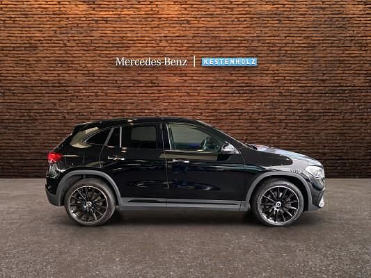 Gebraucht Mercedes GLA250 AMG line 218 PS (160 kW) 2021 SUV