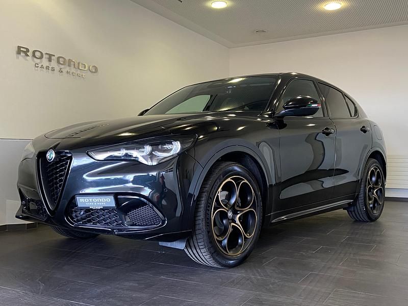 Schwarz Neu 2025 Alfa Romeo Stelvio Premium SUV | CHF 60’900 (Fairer Preis) - Bild 1/4