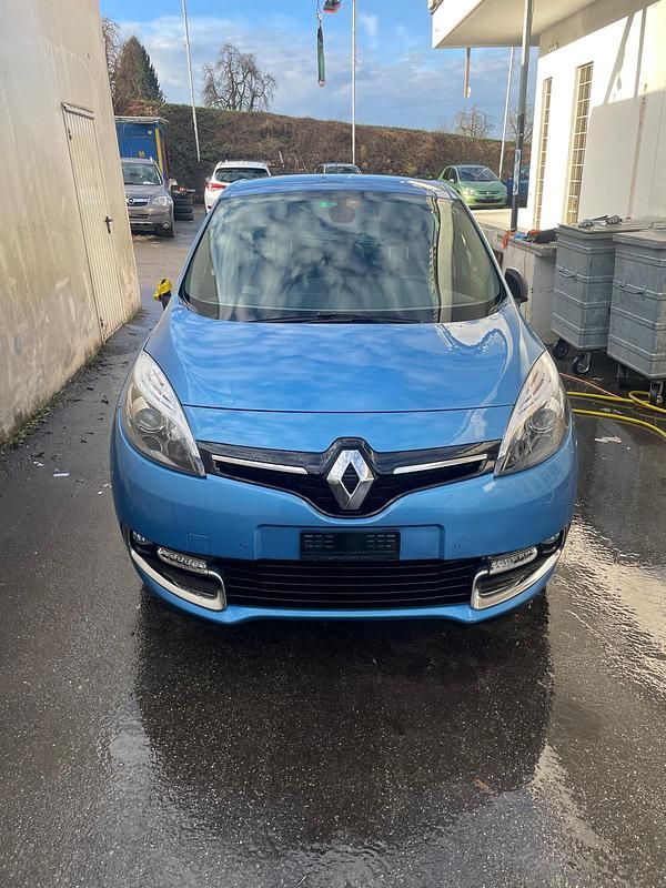 Gebraucht Renault Scénic III Dynamique 140 PS (102 kW) 2013
