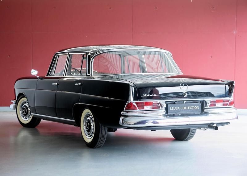 Gebraucht Mercedes 220 112 PS (82 kW) 1963 Limousine