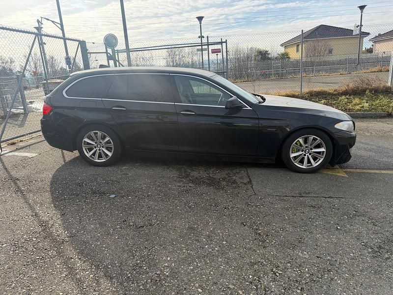 Gebraucht BMW 530 258 PS (189 kW) 2013 Kombi