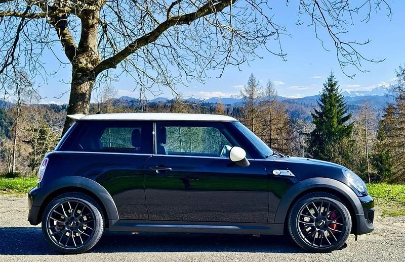 Gebraucht Mini John Cooper Works 211 PS (155 kW) 2011 Kleinwagen