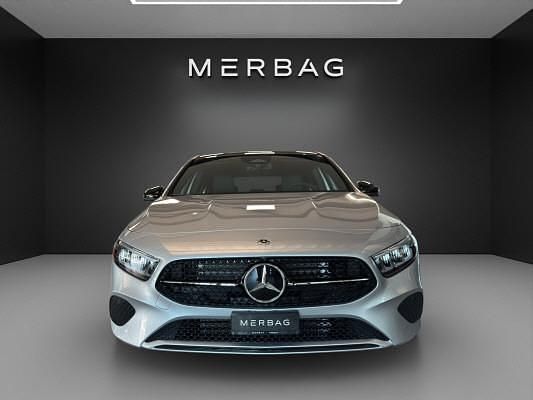 Gebraucht Mercedes A220 190 PS (139 kW) 2025 Silber Limousine
