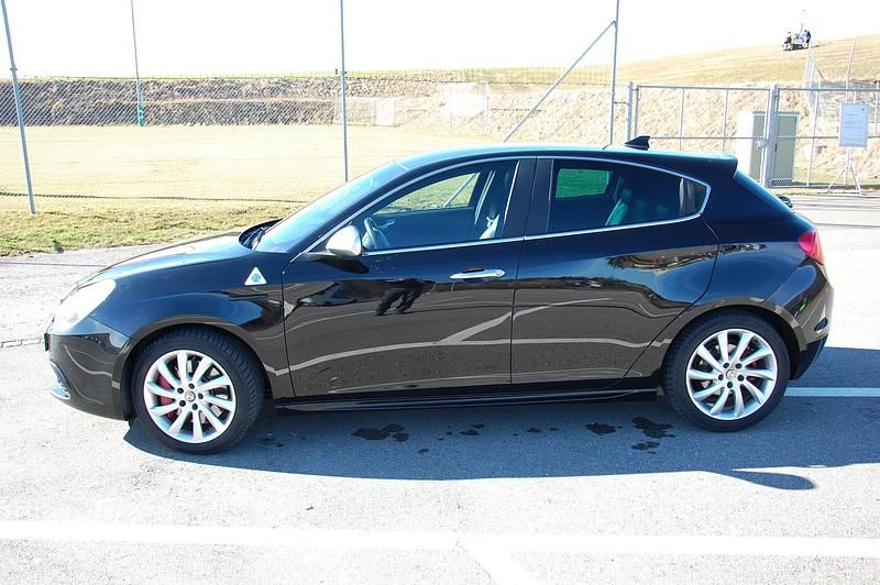 Gebraucht Alfa Romeo Giulietta Quadrifoglio Verde 235 PS (172 kW) 2011 Kleinwagen